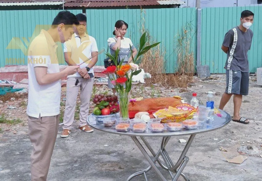 Khởi công công trình nhà hàng quận 2 - Hình ảnh công trình - Xây dựng Minh Khôi